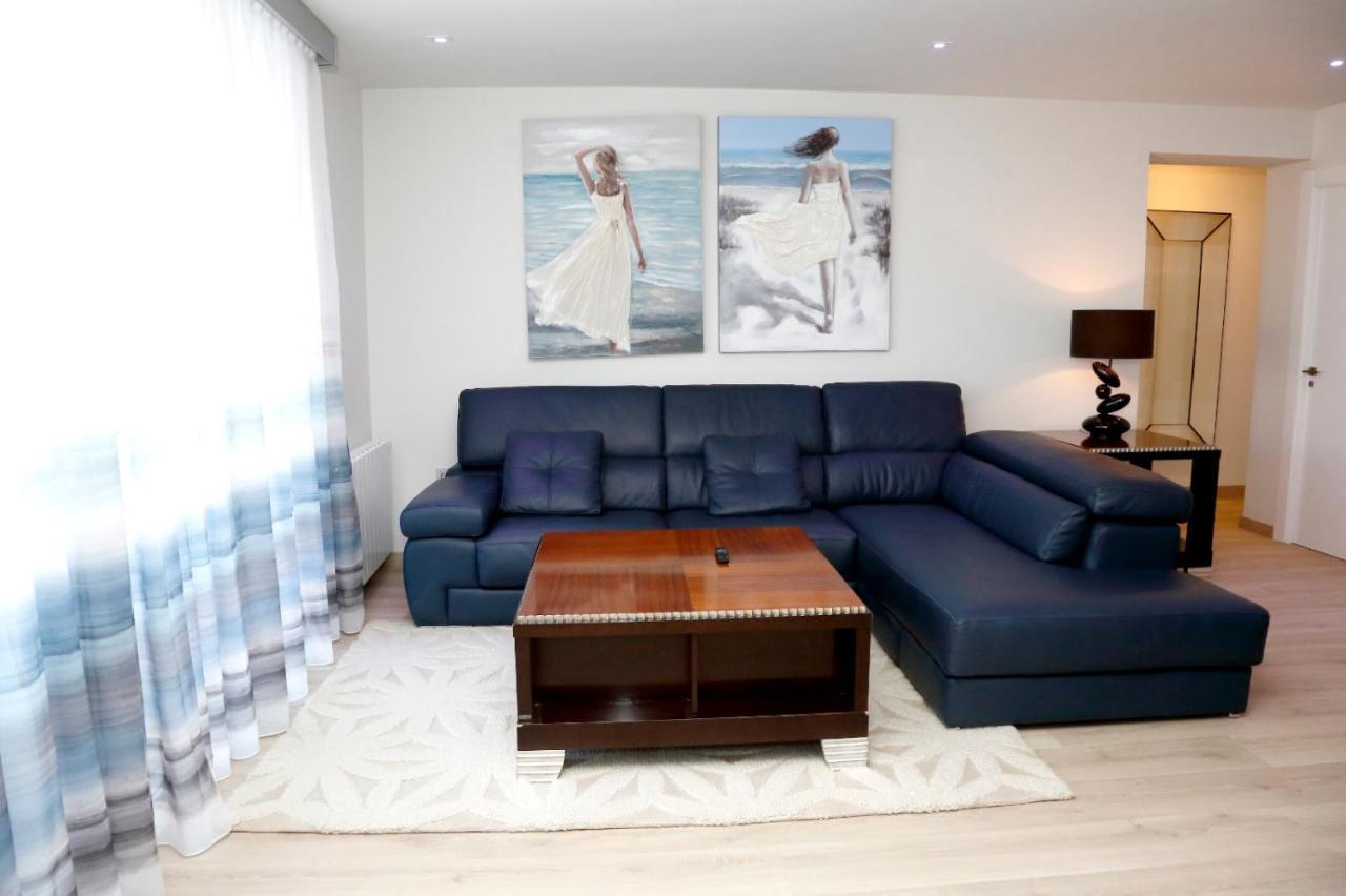 Apartamento De Lujo En Edificio Zafiro, Apartament